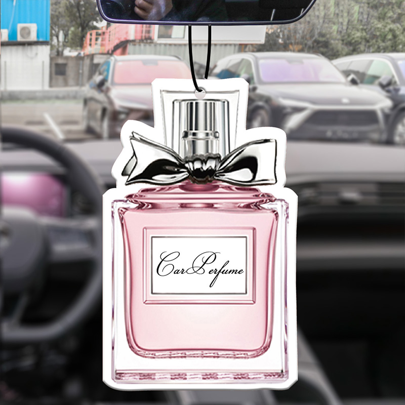 Car Accessories Juicy Couture - Auto Aromatherapie Parfum Luchtverfrisser Japanse Cartoon