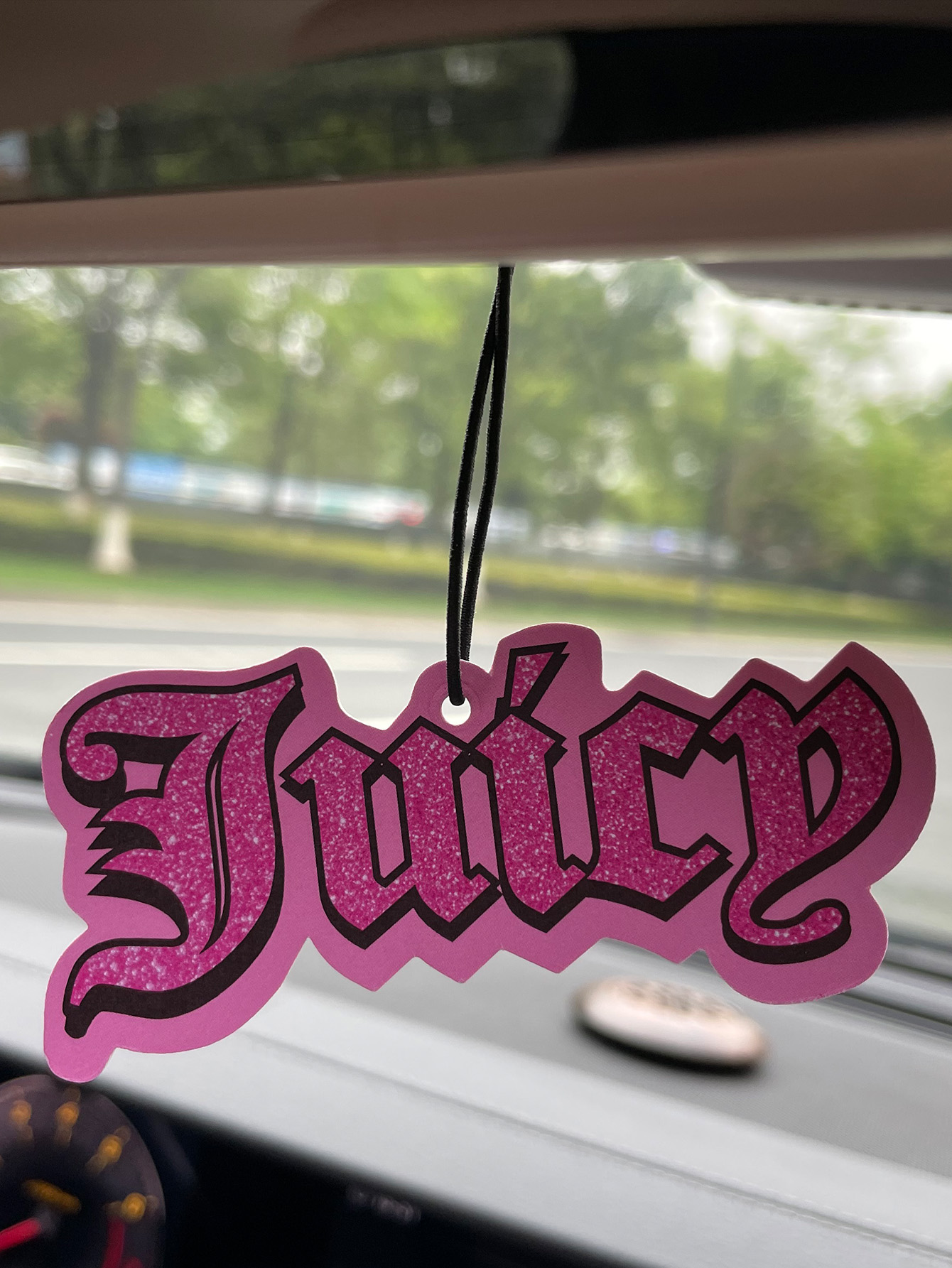 Car Accessories Juicy Couture - Sappige/Hilton Frisse Geur Vijfsterren Neutrale Autoparfum