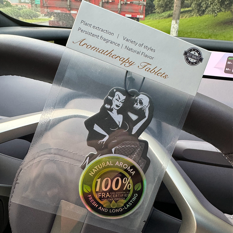 Horror en vreemde geuren (Vamp - Car Accessories Juicy Couture recensie en prijs